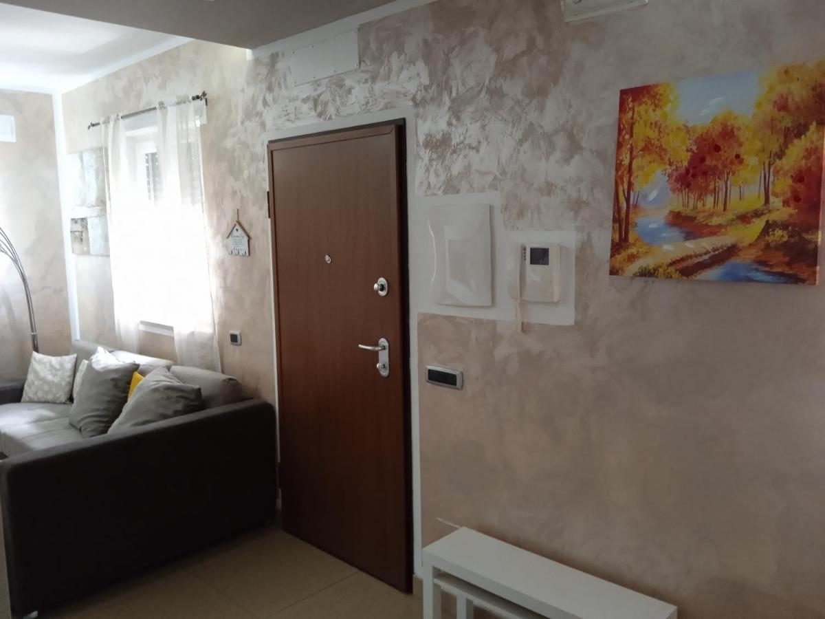 La Casa Di Elena Apartment Sannicandro di Bari Екстериор снимка